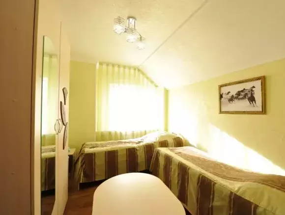 «Эконом» 2-х местный (Малый корпус). Гостиница «Кристалл». Домбай-гостиницы «Эконом» 2-х местный (Малый корпус). Гостиница «Кристалл». Домбай-гостиницы