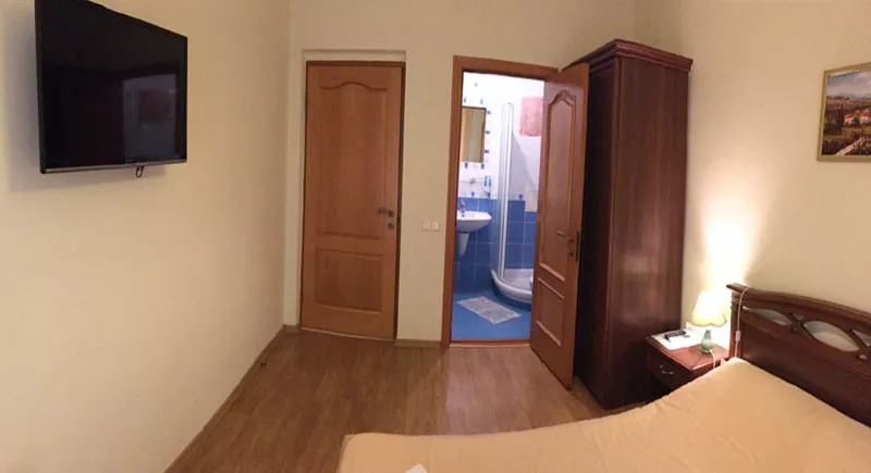 Двухместный номер с одной кроватью. Гостевой дом «Кедр-Восток». Алупка