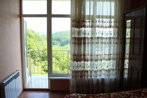 Улучшенный 4-х местный с балконом. Гостевой дом "Аида". Адлер Улучшенный 4-х местный с балконом. Гостевой дом "Аида". Адлер