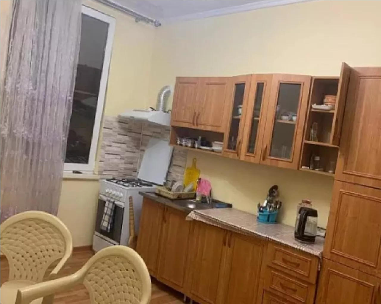 . Частный сектор Две сестры. Сухум