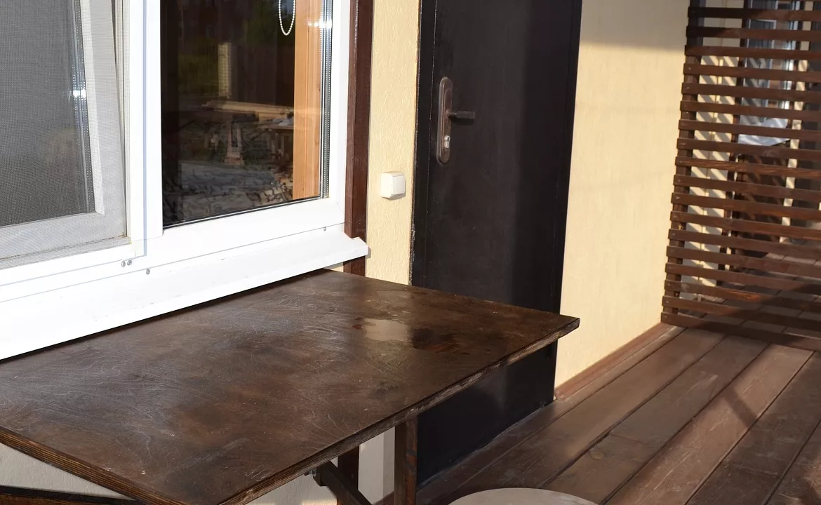 Трехместный номер с видом во двор.. Гостевой дом Морской бриз - Кучугуры. Кучугуры Трехместный номер с видом во двор.. Гостевой дом Морской бриз - Кучугуры. Кучугуры