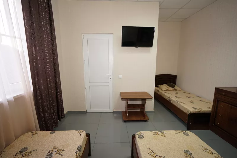 Номер на троих без балкона . Гостевой дом Эвелина - Лазаревское. Лазаревское