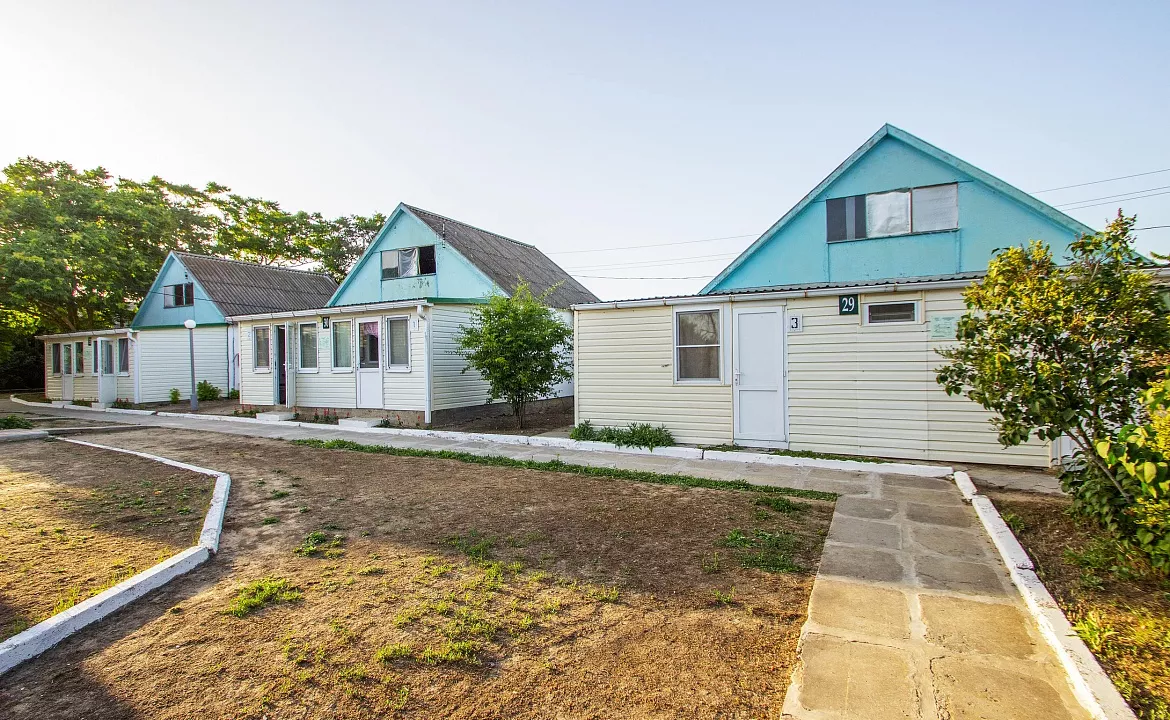 Двух комнатный коттедж№ 15. База отдыха "Ставрополье1". Благовещенская