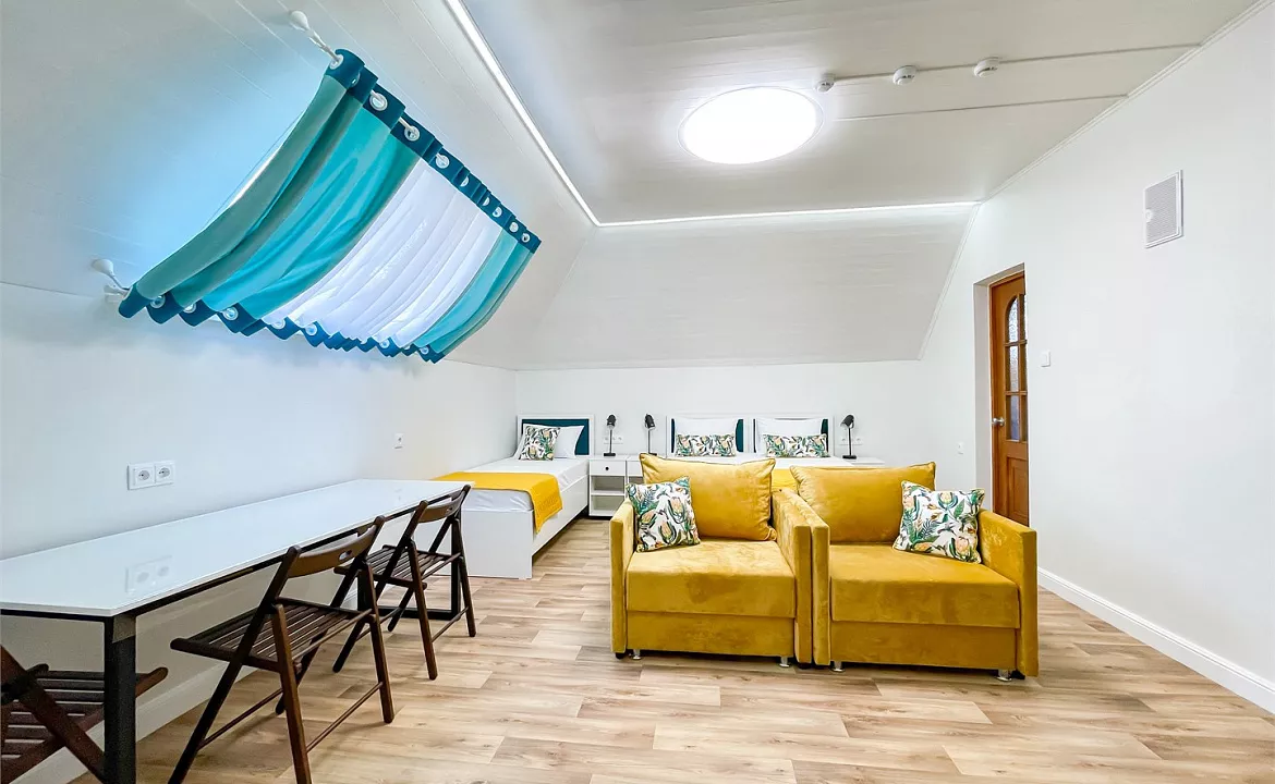 Стандарт 3-х местный на 1-ом этаже. Отель Автор. Анапа