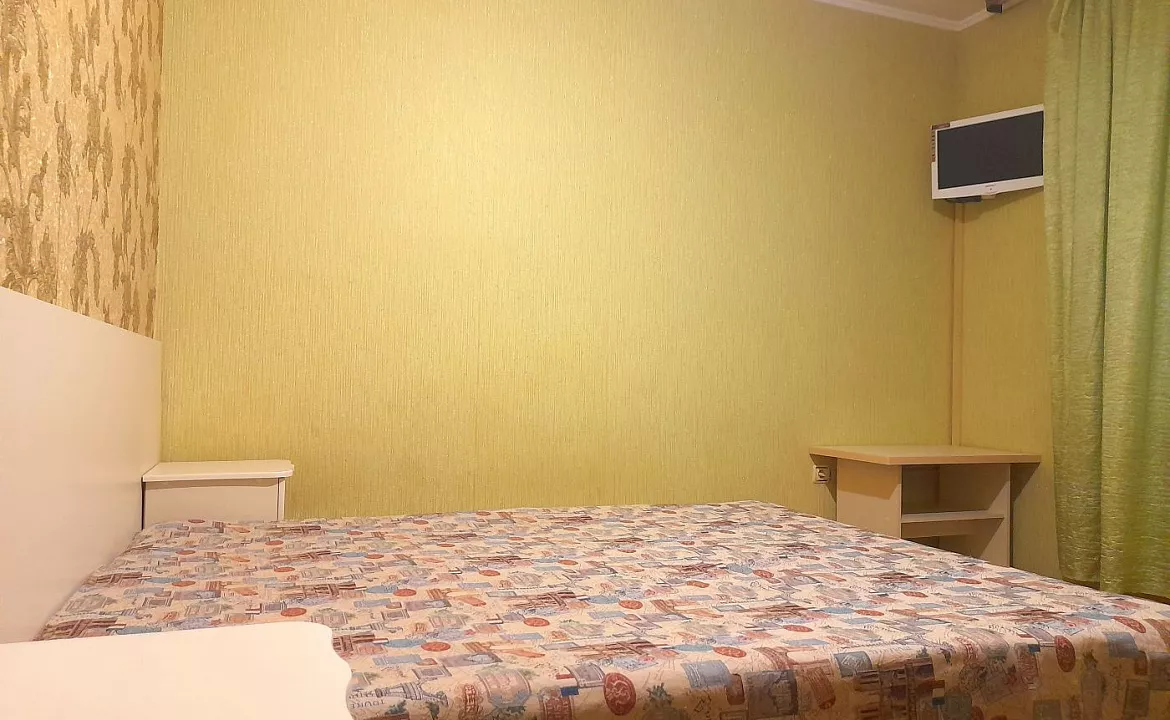 Трёхместный эконом. Гостевой дом Южный берег.. Адлер