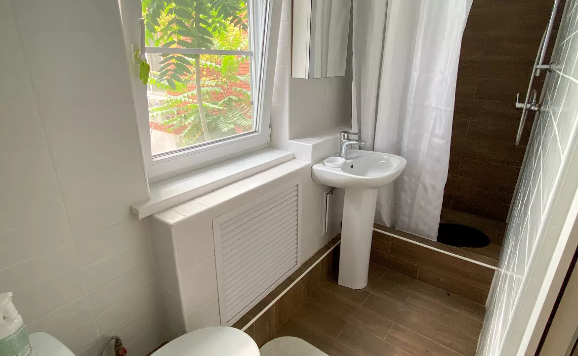 Двухместная комната на вторгом этаже 4. Гостевой дом GreenWall. Анапа