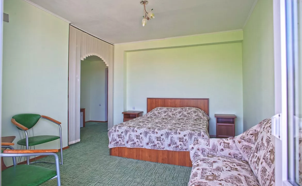 Стандарт двухкомнатный. Гостиница "МаркоПолоСочи". Лазаревское