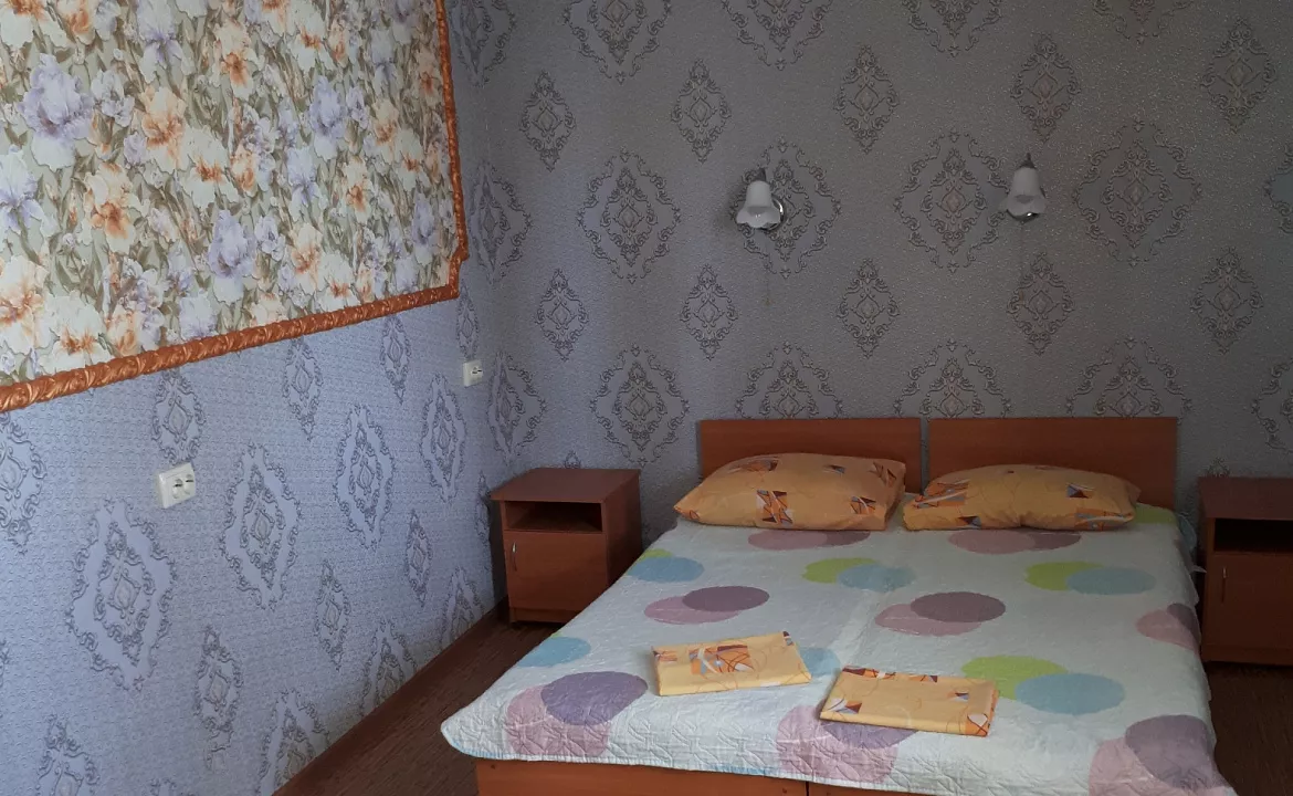 Гостевой номер 1. Гостевой дом Iron Lion. Крым - частный сектор