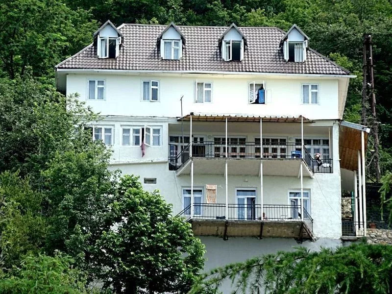 . Отель Дача художников. Гагра