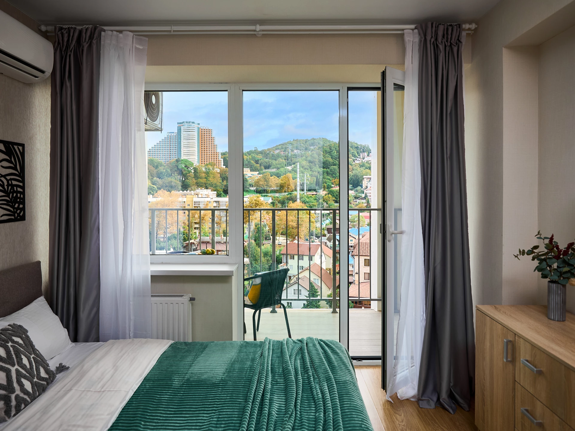 . Квартира в многоквартирном доме ЖК Каравелла Португалии . Дагомыс