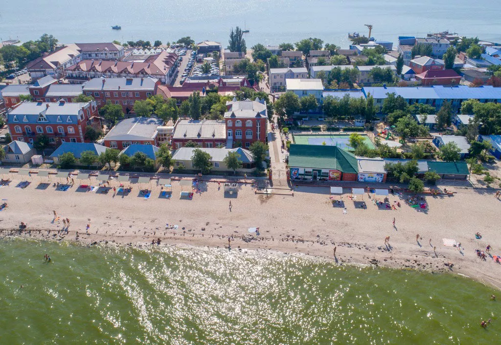 . Пансионат "Приазовье". Ейск . Пансионат "Приазовье". Ейск