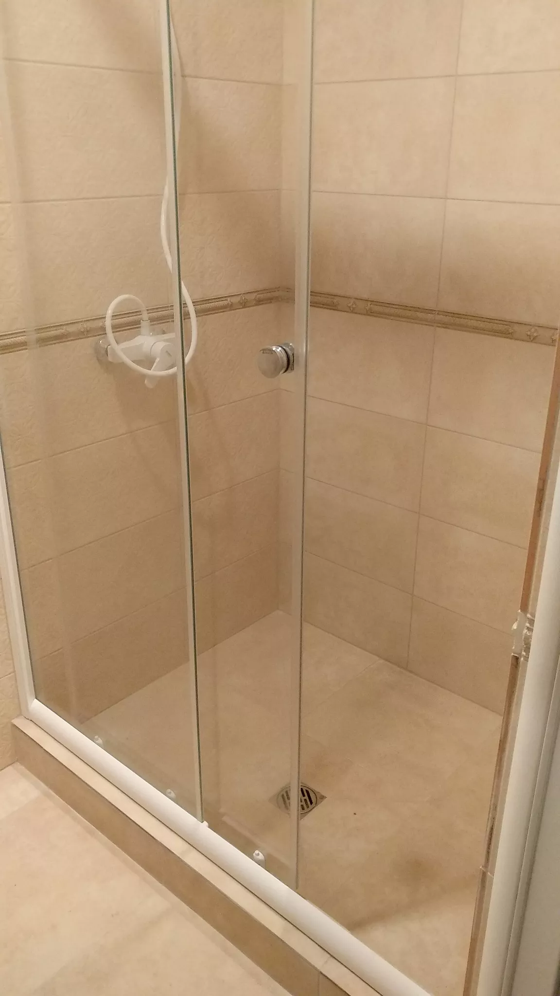 . Частный дом на Набережной в с. Каменское. Крым - частный сектор