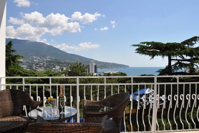 . Гостиница Гостиница Империал 2011. Ялта