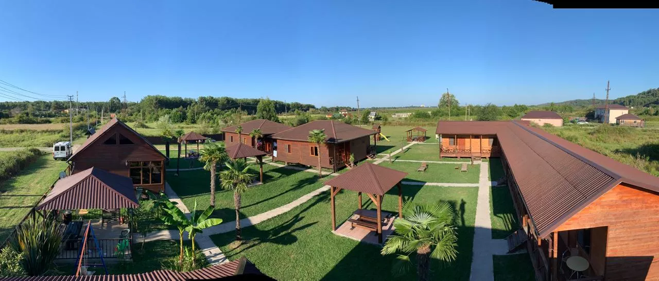 . Гостевой дом "Лдзаа". Пицунда