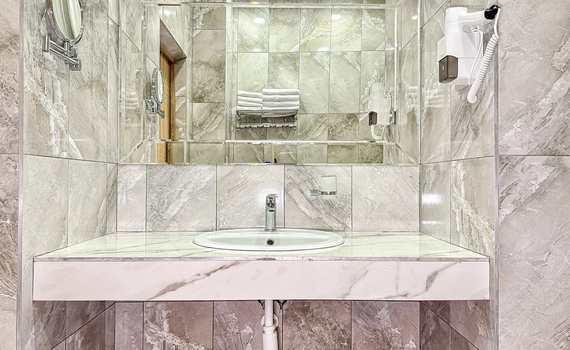 Корпус 2 Семейный Люкс с боковым видом на море. Anzhelina Family Hotel. Витязево