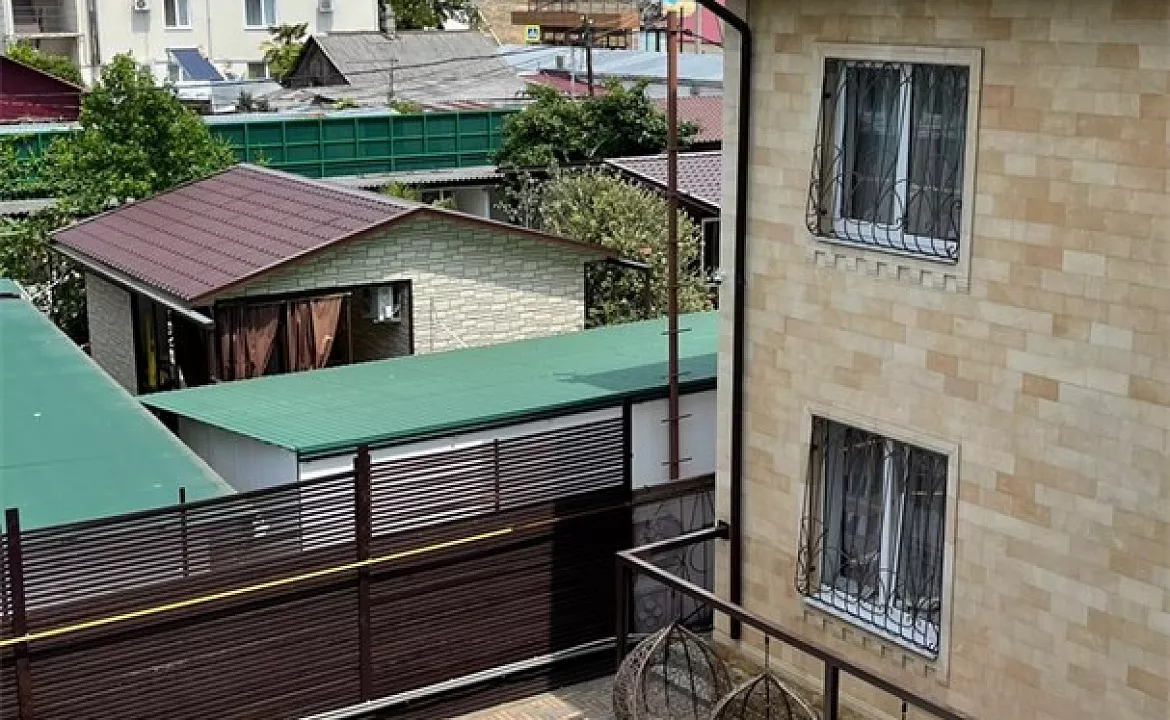 Комфорт семейный с балконом. Отель "Адмирал" . Лазаревское