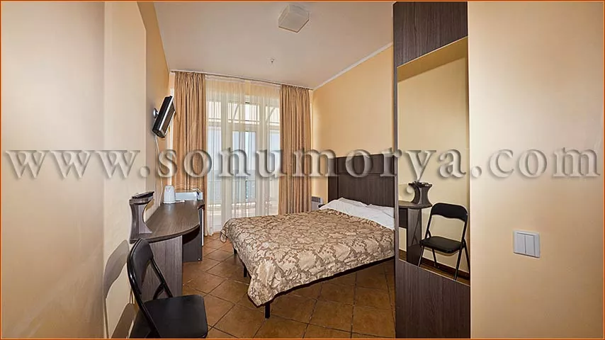 Стандарт 2 этаж с балконом. Апарт-отель «Сон у моря». Алупка