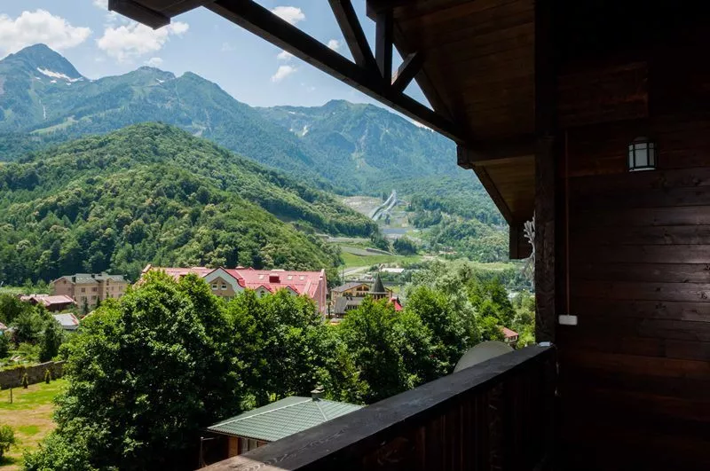 . Гостевой дом "Дон Шале". Красная Поляна