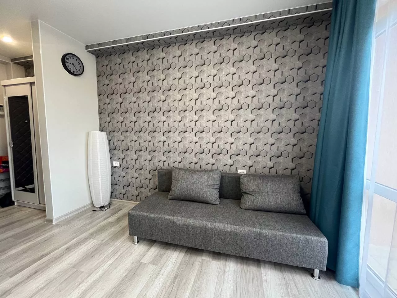 . Студия на 8 этаже. Лазаревское . Студия на 8 этаже. Лазаревское