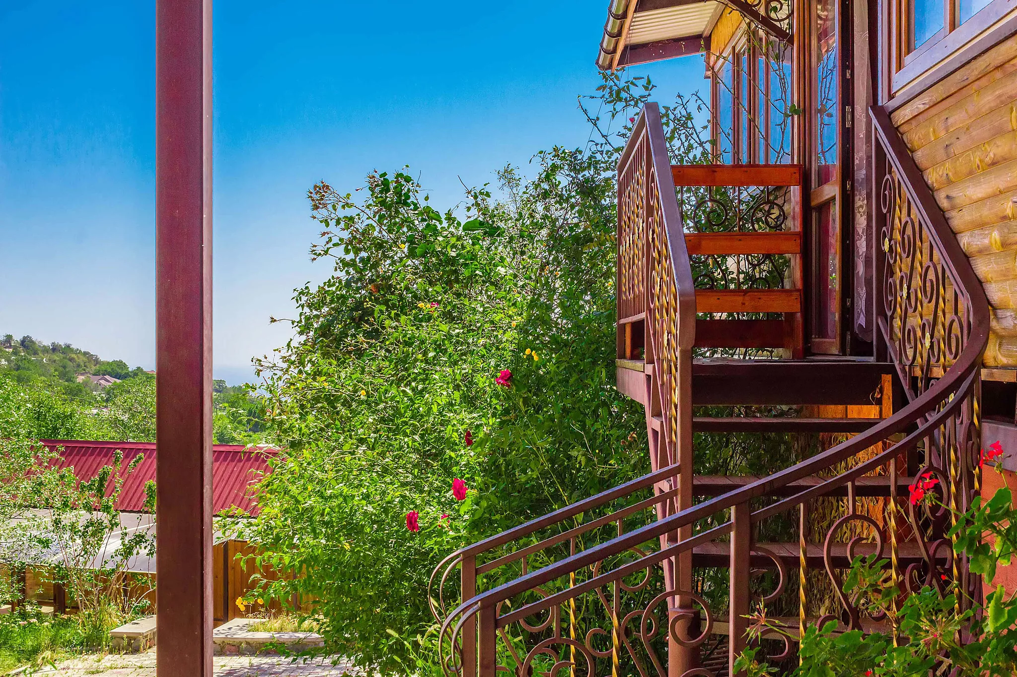 . Гостевой дом "Горная Антавия". Лучистое