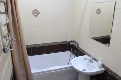 Улучшенный 3-х местный с балконом. Гостевой дом "Аида". Адлер Улучшенный 3-х местный с балконом. Гостевой дом "Аида". Адлер