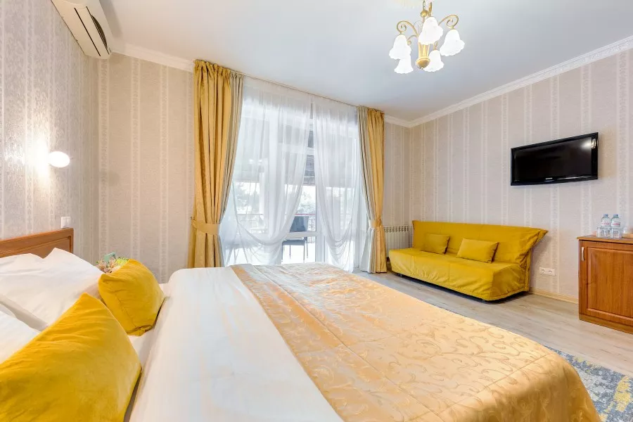 Стандарт с Балконом. Отель "Богема Премиум". Геленджик