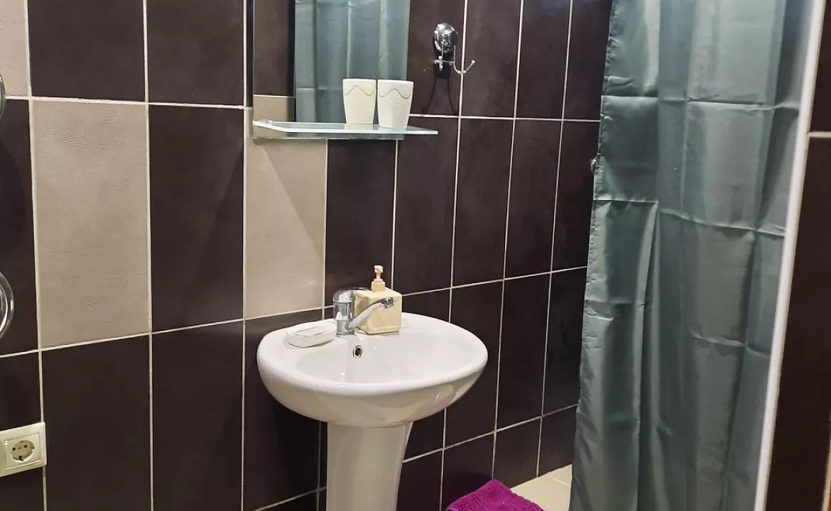 Номер с удобствами стандарт.. Гостевой дом "Галина" . Вишневка Номер с удобствами стандарт.. Гостевой дом "Галина" . Вишневка