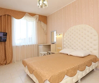 2-х местный люкс.  Частный отель Экватор. 