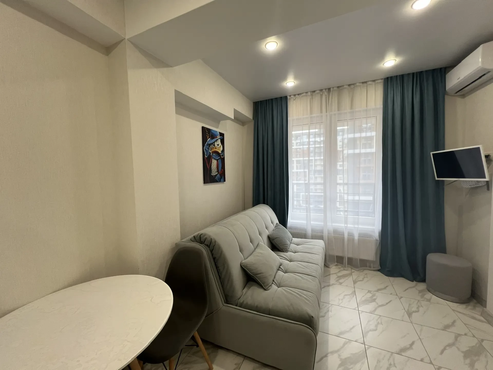 . Квартира в многоквартирном доме Апартаменты у моря с отдельной спальней. Дагомыс