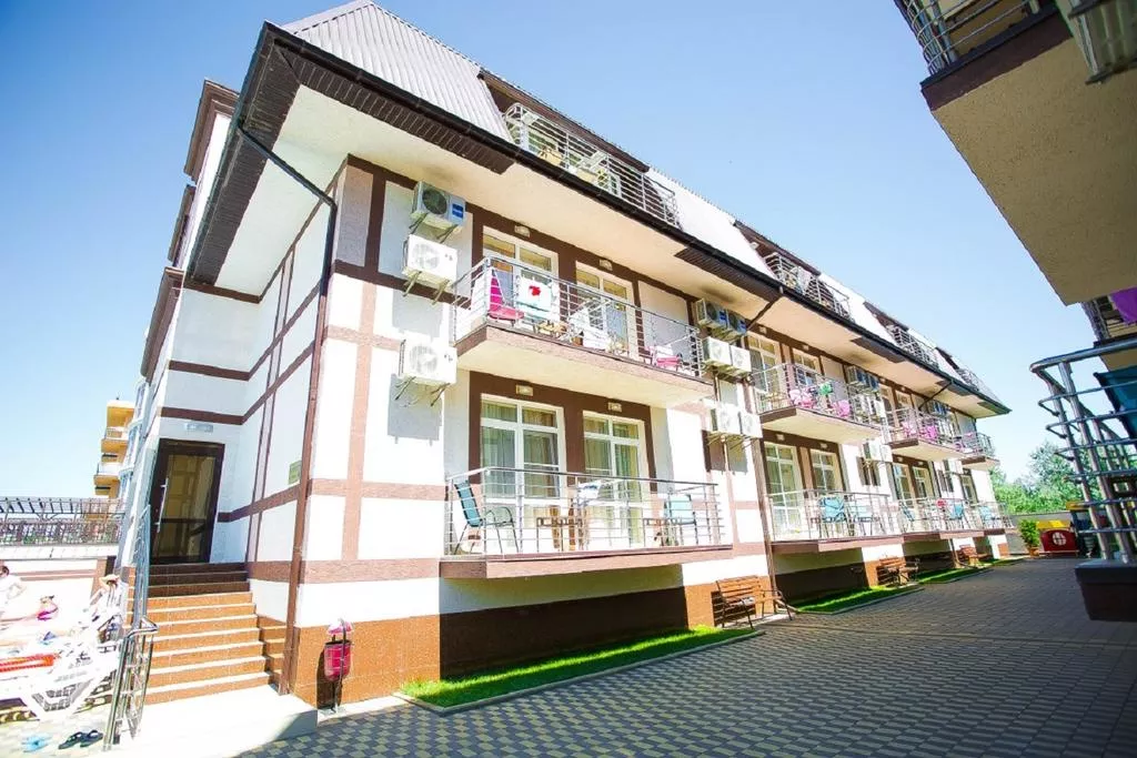 . Гостиница "Венера 4". Витязево