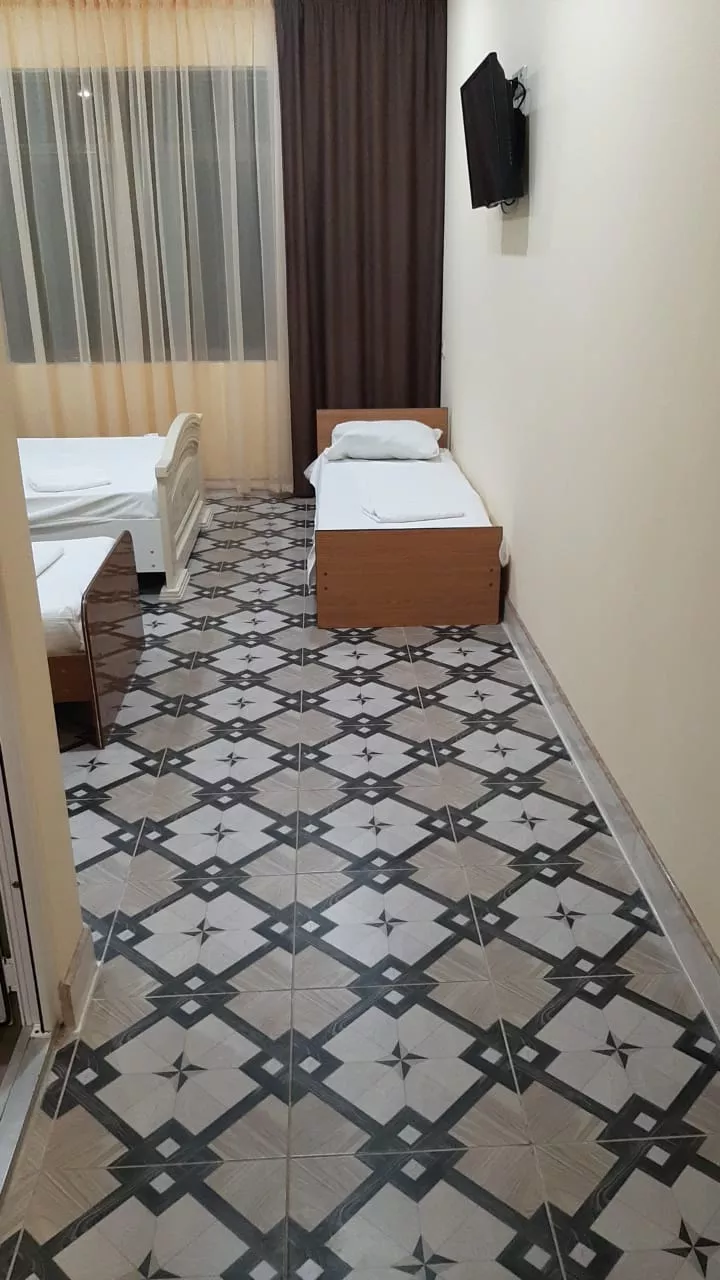 . «Роберт и Оксана». Пицунда