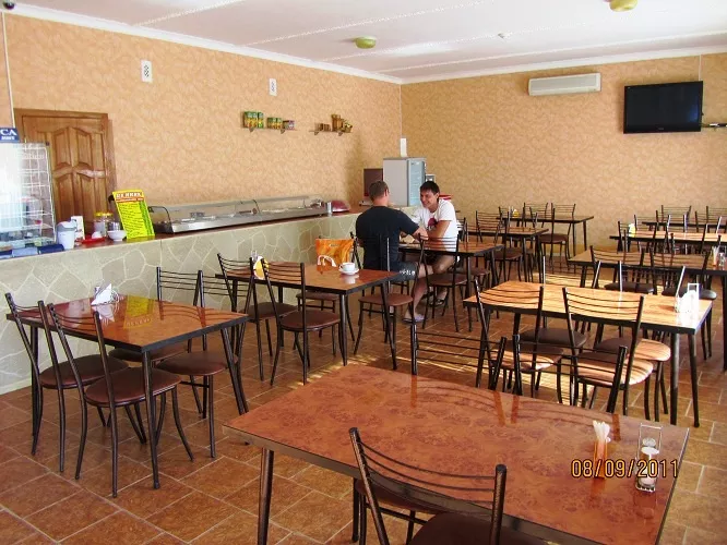 . Частный гостевой дом Янтарная гроздь. Голубицкая