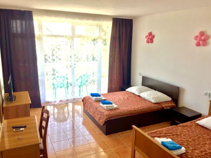 . Гостевой дом "У бассейна". Лоо