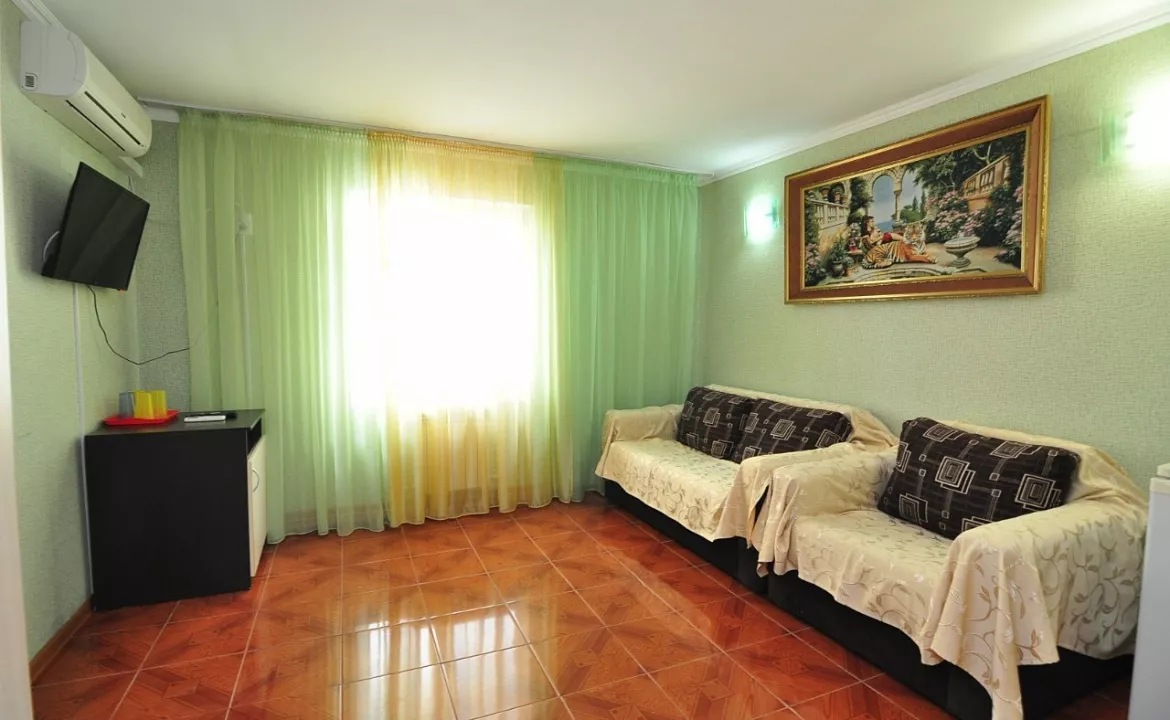 Двухкомнатный ЛЮКС. Гостевой дом "Спартак". Витязево