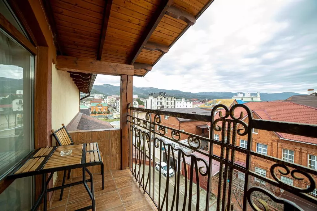 Люкс с 2 спальнями. Отель Атмосфера. Кабардинка Люкс с 2 спальнями. Отель Атмосфера. Кабардинка