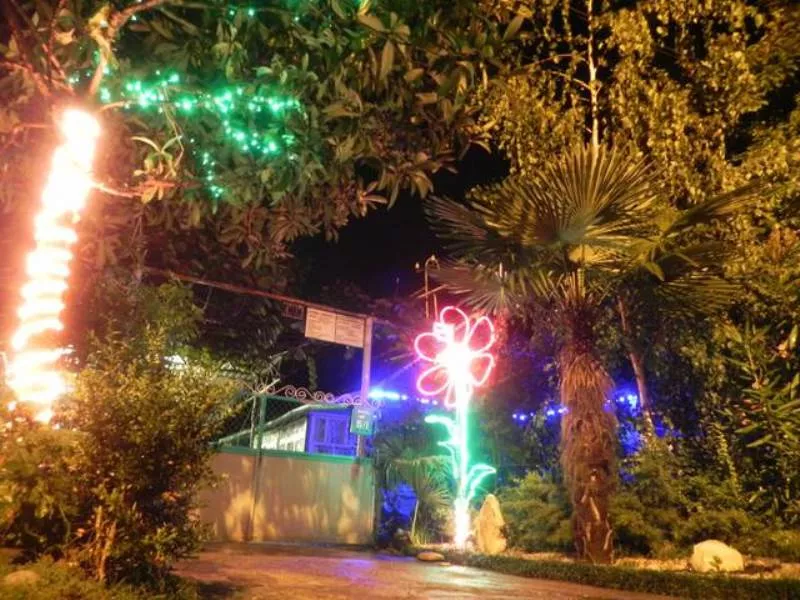 . Частный сектор Экзотический рай. Головинка