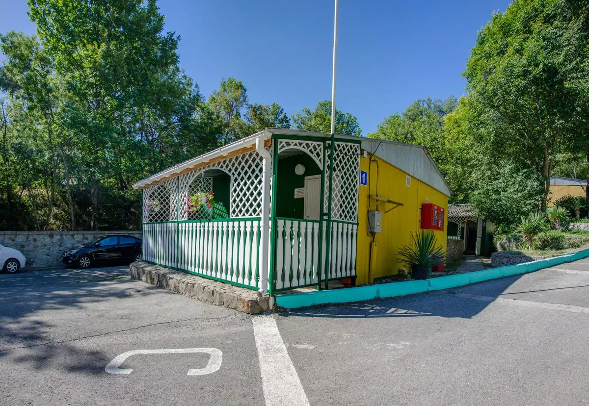 . Пансионат «Ай-Лия». Чайка . Пансионат «Ай-Лия». Чайка