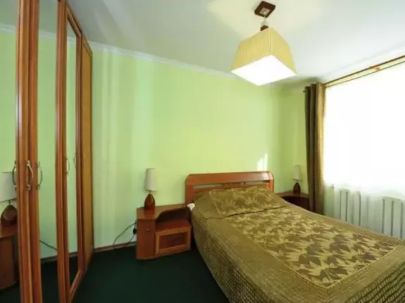 «Полулюкс». Отель «Звездный». Домбай-гостиницы