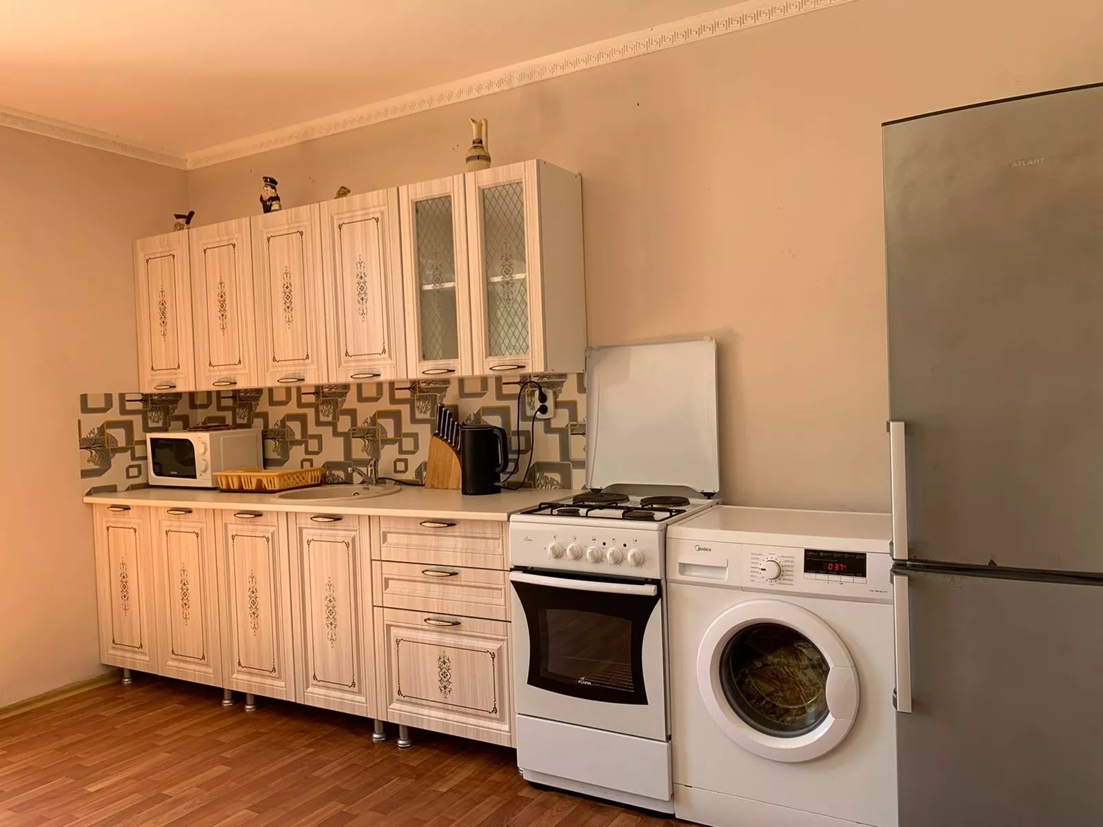 . Гостевой дом ЭЙВА. Пицунда