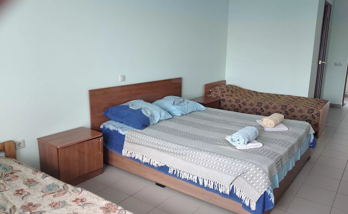 4 МЕСТНЫЙ 3 КРОВАТИ. Частный сектор Отдых у Ильича.. Лоо