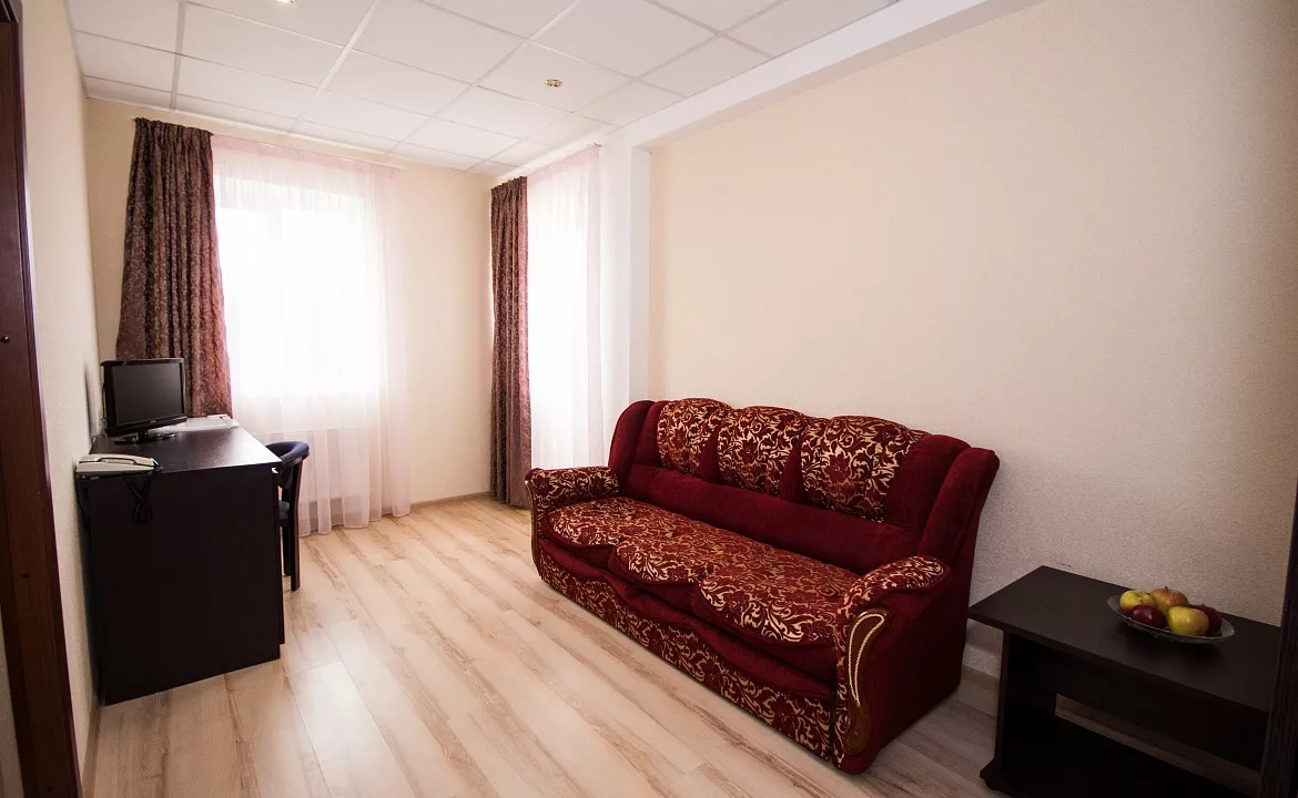 Семейный 2-комнатный. Отель Робинзон. Анапа