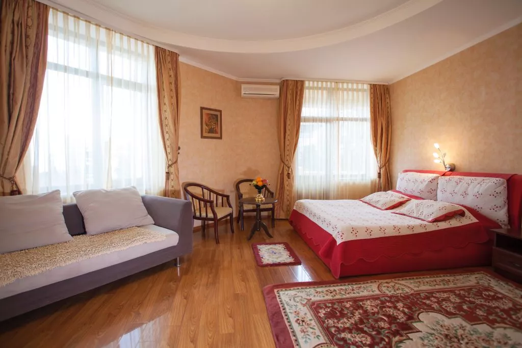 Полулюкс 1-комнатный. Гостиница Глория. Кореиз