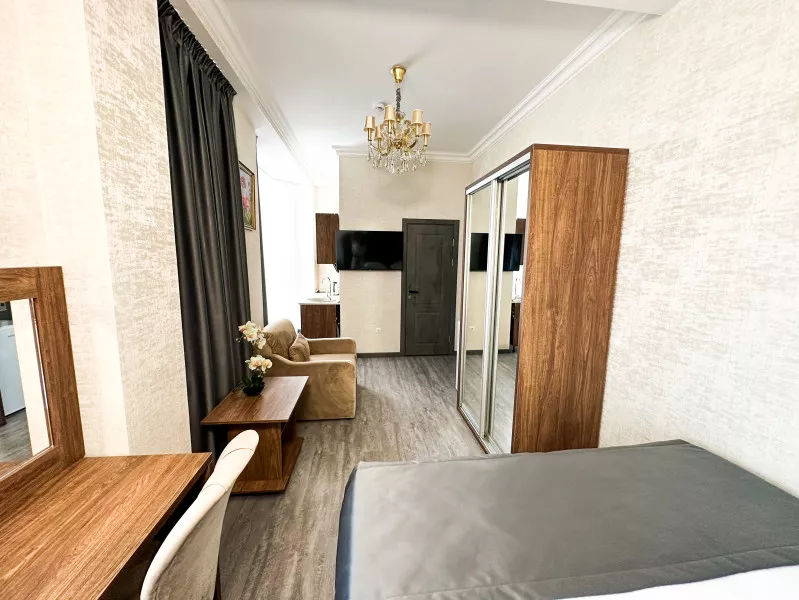 Трехместный номер студио. Отель Офелия. Адлер