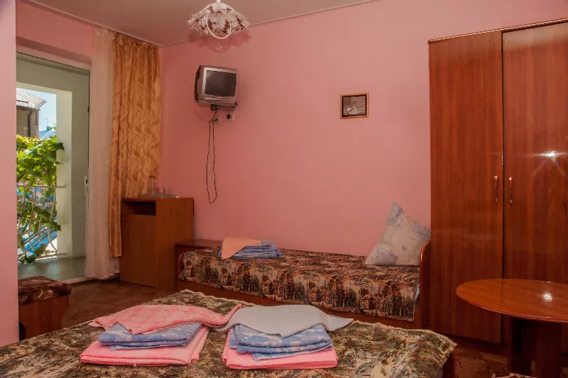 3-х местный номер корпус 2. Гостевой дом "Лидия" - Витязево. Витязево