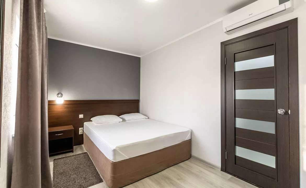 Четырехместный Полулюкс. Гостевой дом Замок у Моря. Головинка Четырехместный Полулюкс. Гостевой дом Замок у Моря. Головинка