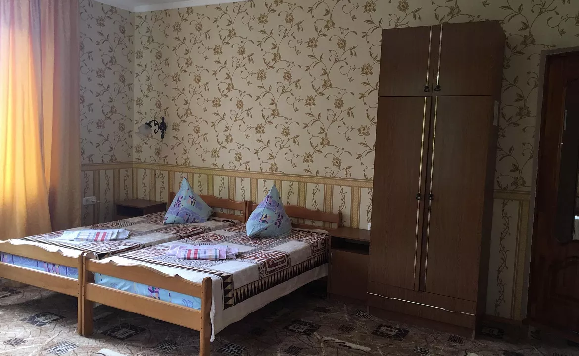 Четырёхместная комната. Частный сектор У Дарьи. Лазаревское