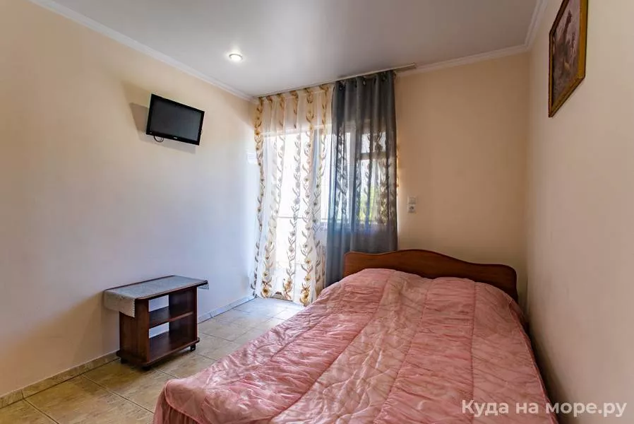 . Гостевой дом на Кутузова 9 . Геленджик