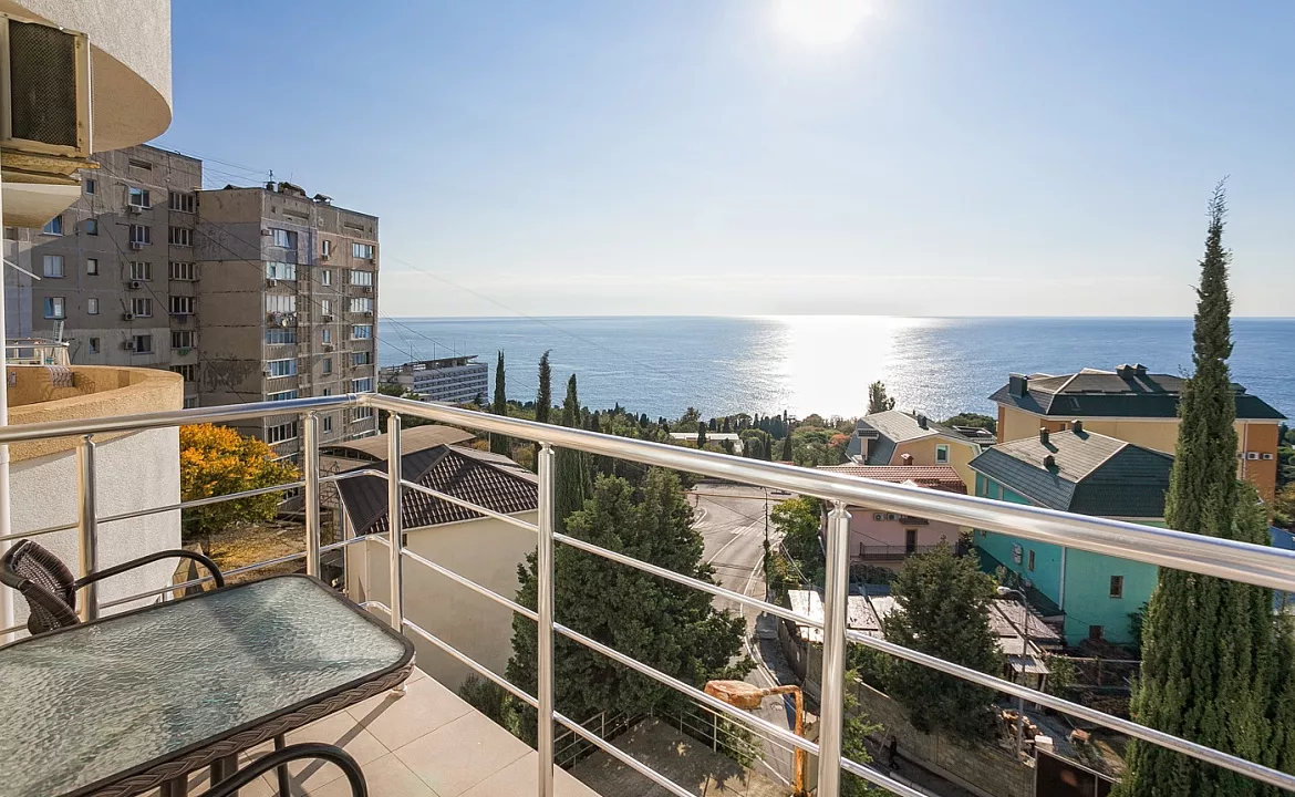 Квартира-студио №16. Квартира в многоквартирном доме Видовые апартаменты в Мисхоре. Кореиз Квартира-студио №16. Квартира в многоквартирном доме Видовые апартаменты в Мисхоре. Кореиз