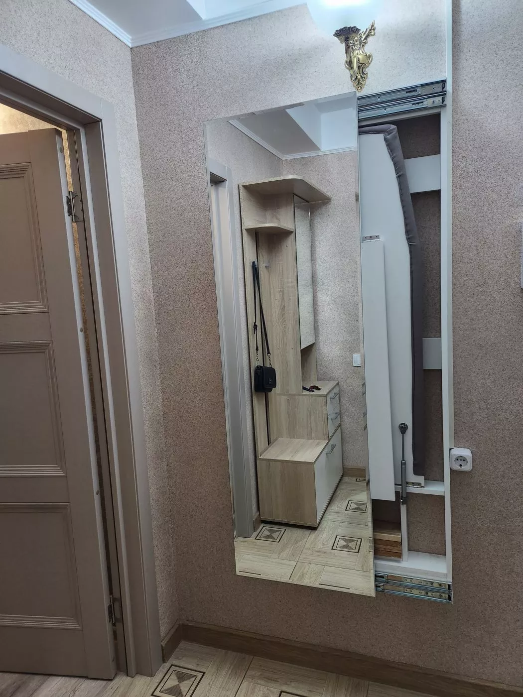 . Квартира в многоквартирном доме Сан Хилс. Небуг