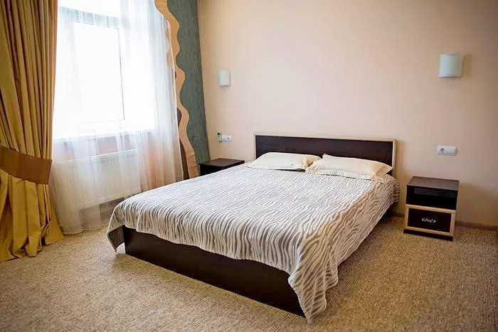 Стандарт 3-х местный. Гостиница "Южный Дворик". Керчь Стандарт 3-х местный. Гостиница "Южный Дворик". Керчь